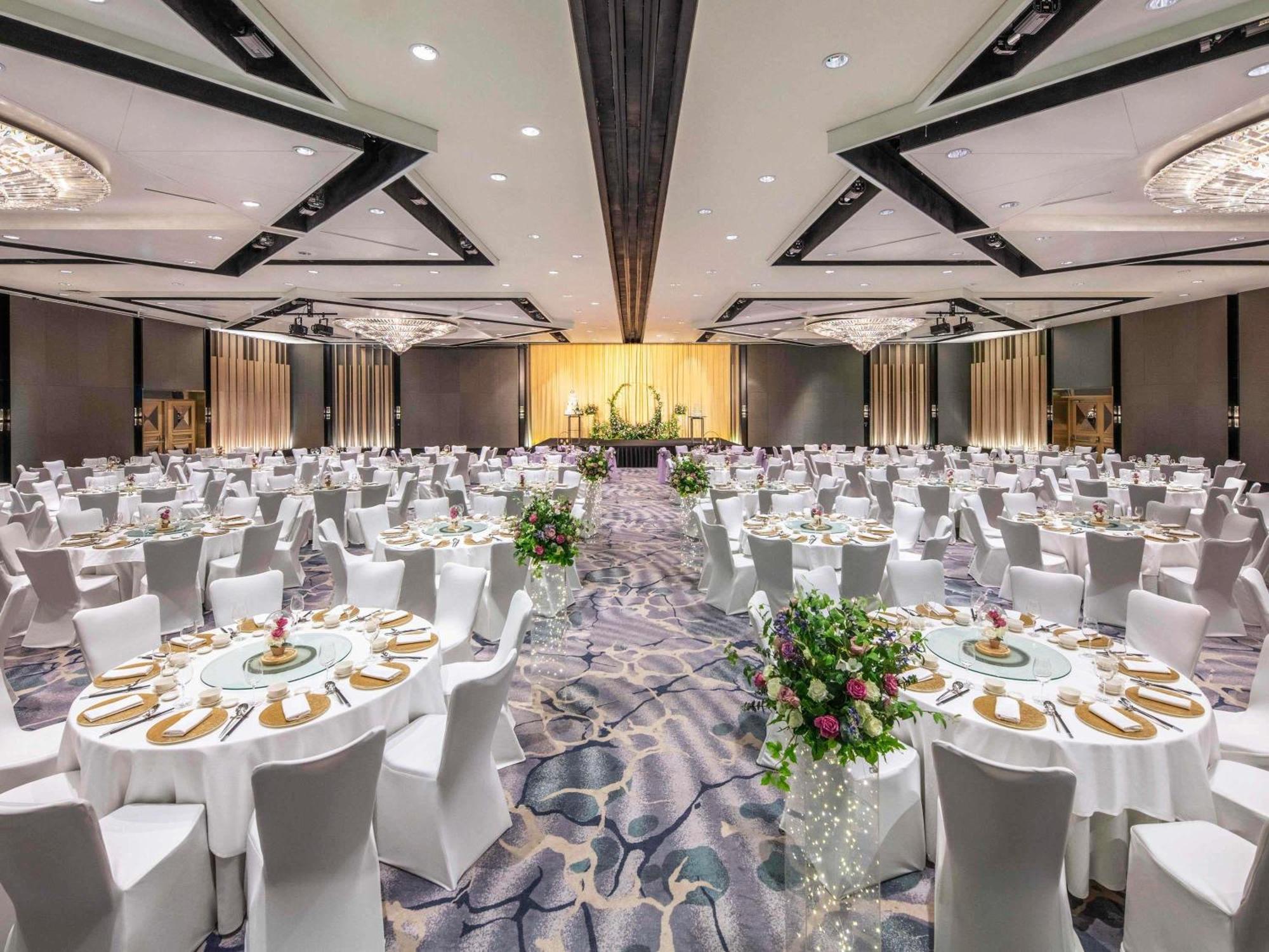 Hotel Swissotel The Stamford 5*