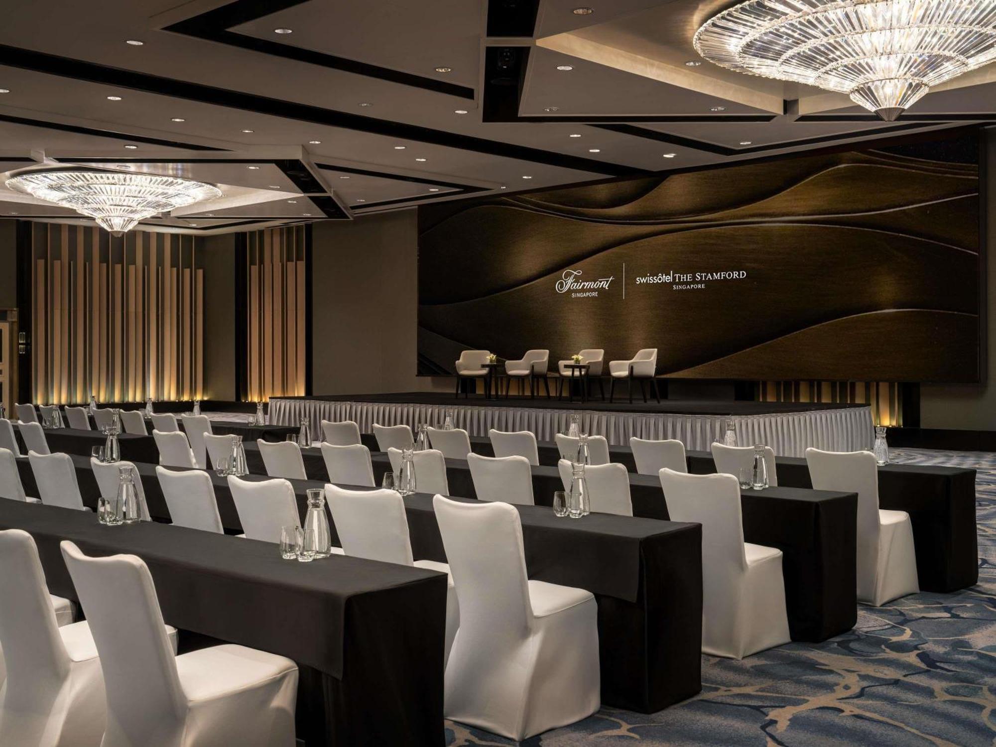 Swissotel The Stamford 5* Singapura